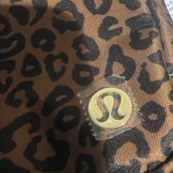 Lululemon Athletica Leopard Print Crossbody Bag - Picture 5 of 7